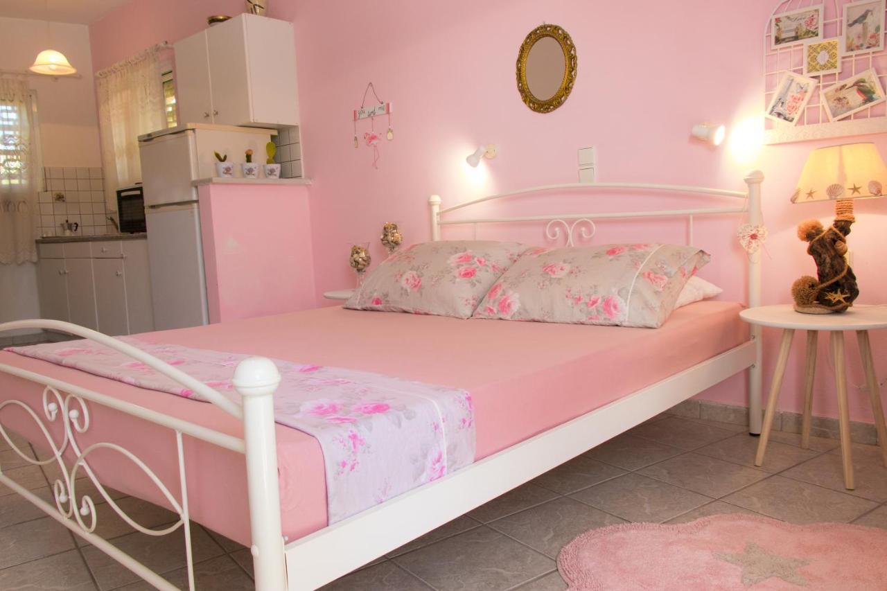 Villa Daizy Boutique Apartments Laganás Eksteriør bilde