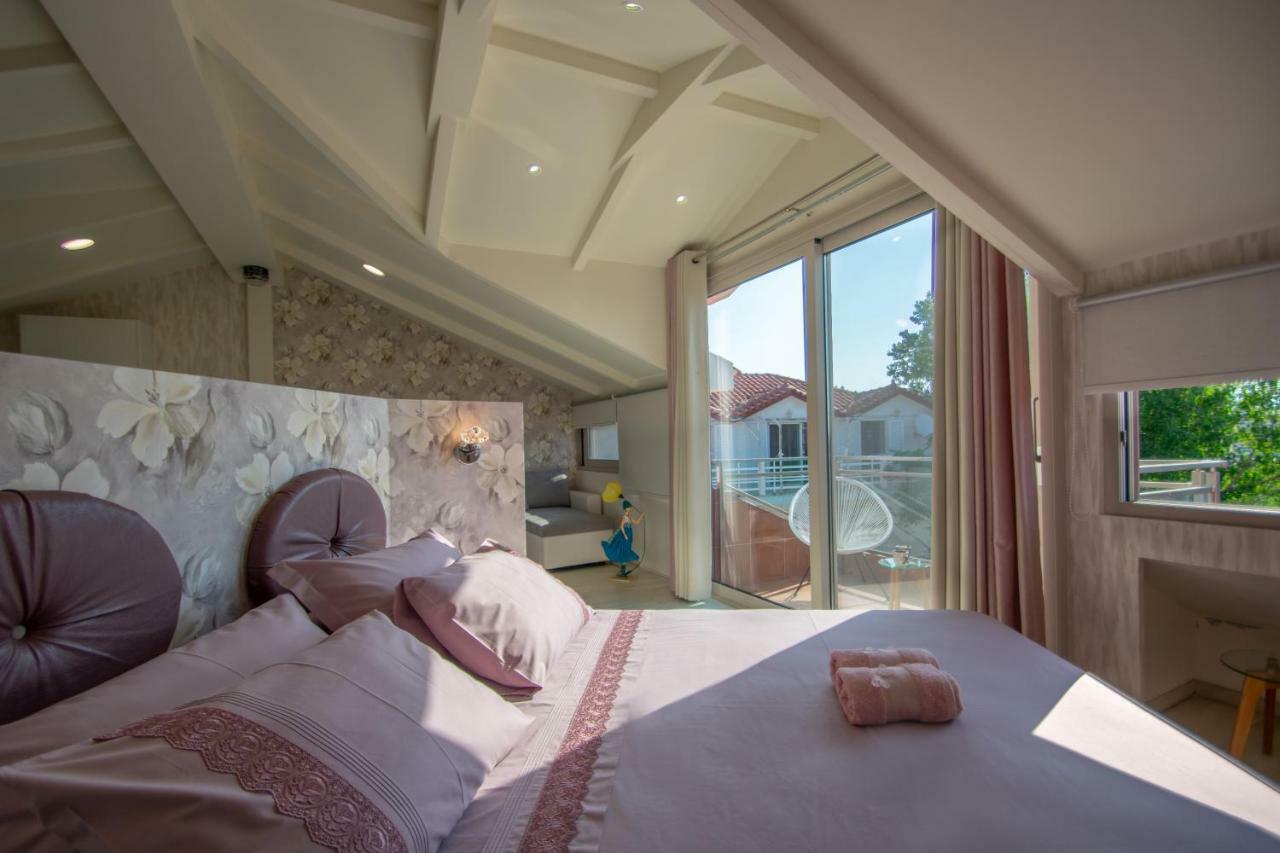 Villa Daizy Boutique Apartments Laganás Eksteriør bilde